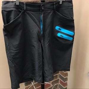 Lululemon shorts - Sz 38